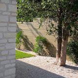 modern-horizontal-garden-wood-fence.jpg